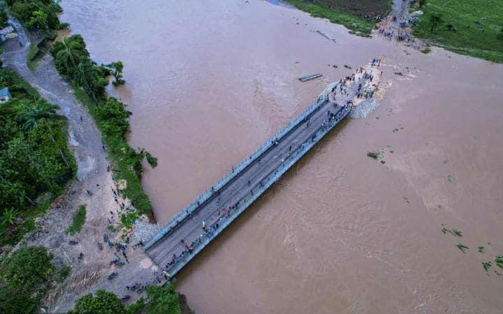 9Pont reconstruit apres le seisme de 2021 et a nouveau endommage par les inondations.jpg